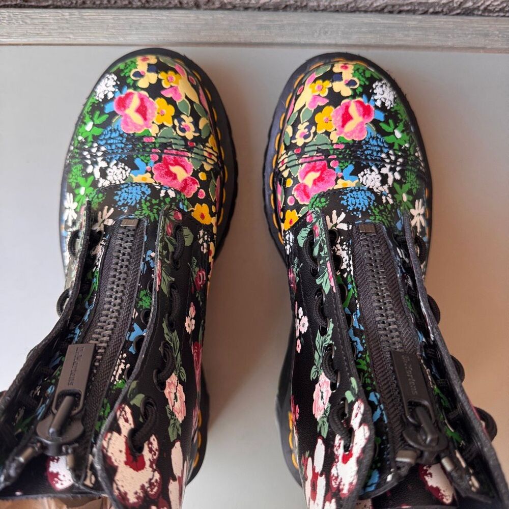 Dr. Martens Sinclair Floral Mashup Boots Womens 9US/41EU Black Leather Platform - Picture 5 of 15